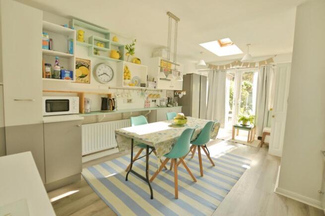 Kitchen/Dining