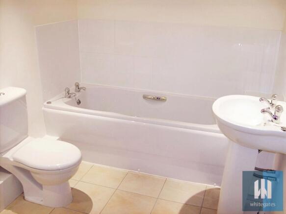 2 bed Apartment to rent Image 6