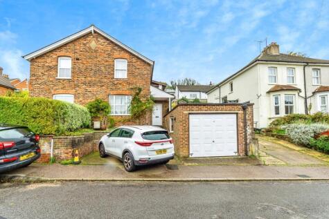 Farningham Road, Caterham, Surrey, CR3