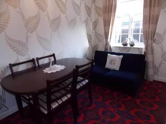Dining/Bed 2