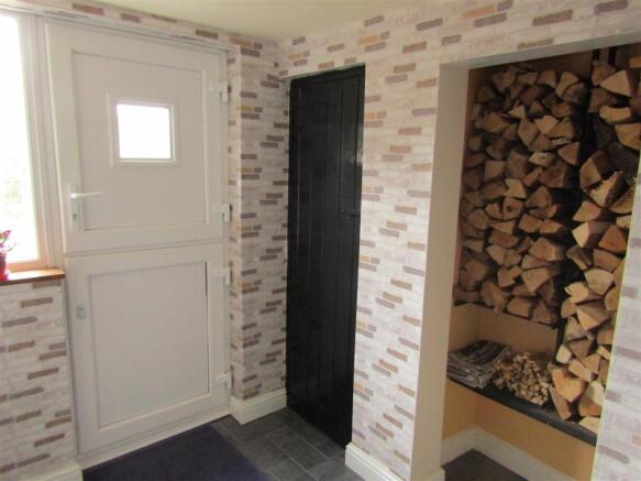 Log Store.JPG
