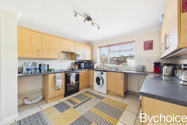 CAM05454G0-PR0199-STILL001