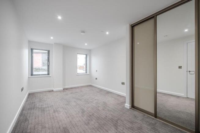 2 bed Flat to rent Image 6