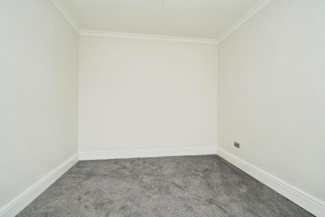 4 bed Terraced for sale Image 12