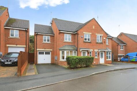 Ray Mercer Way, Kidderminster