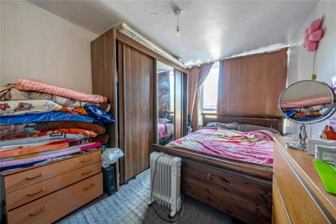 2 bed Apartment for sale Image 6