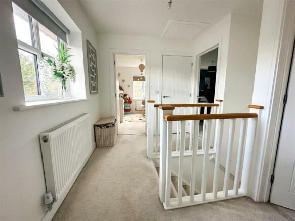 FIRST FLOOR LANDING