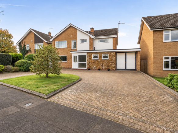 4-bed detached on Fawsley Leys, Rugby, CV22, £550,000