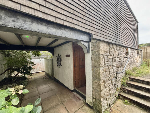 2 Bedroom Detached Mews Style House for Sale