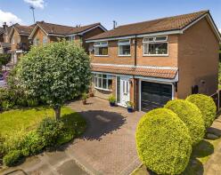 27, Raylees, Bury BL0 9HW