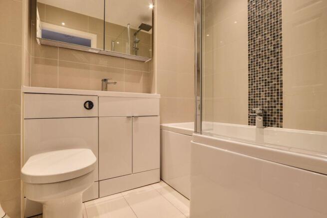 Bathroom (Bathroom)