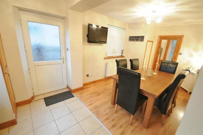 Dining kitchen
