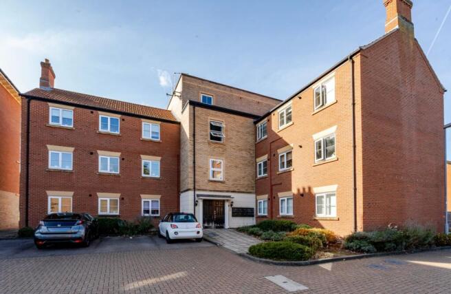 2-bed flat on Riverside, Boston, PE21, £117,500