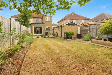 Alvista Avenue, Taplow, Maidenhead