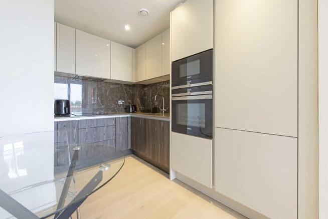 Apartment in London, Kilburn - View 4