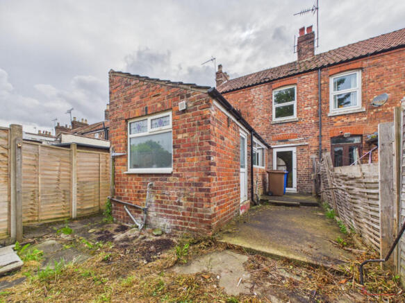 3 bed Terraced for sale Image 10
