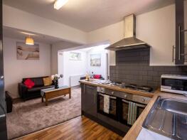 21, Crown Gardens, Canterbury CT2 8LQ