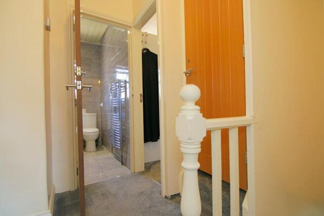 3 bed Terraced for sale Image 8