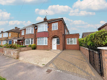 Leafields, Dunstable