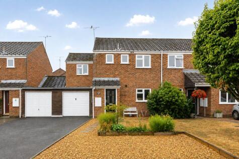 Fir Tree Close, Flitwick, Bedfordshire, MK45