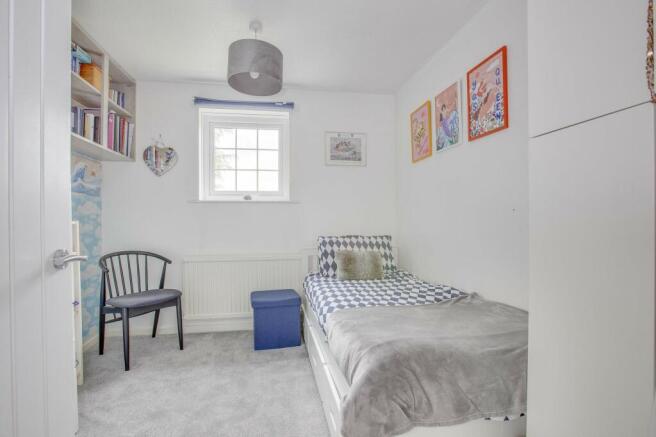 14 Stapleton Close, SL7 1TZ (LOW RES)-8