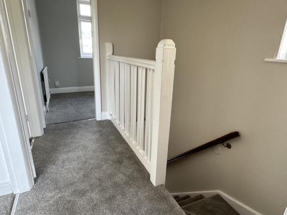 3 bed Semi-Detached to rent Image 7
