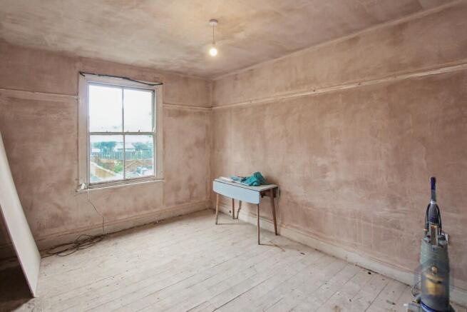 3 bed Terraced for sale Image 8