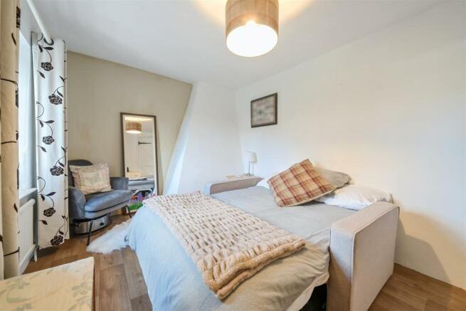21 Lower Street, Pury End