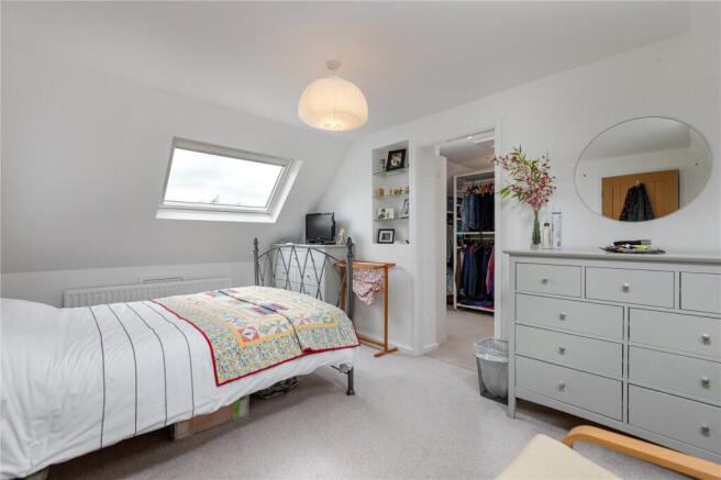 5 bed Bungalow for sale Image 12