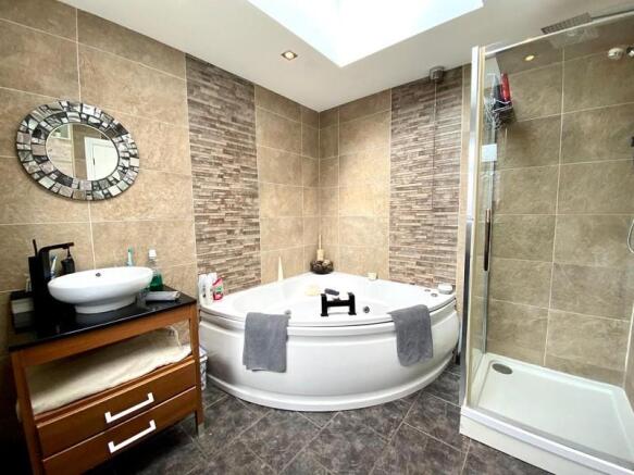 Jacuzzi Bathroom