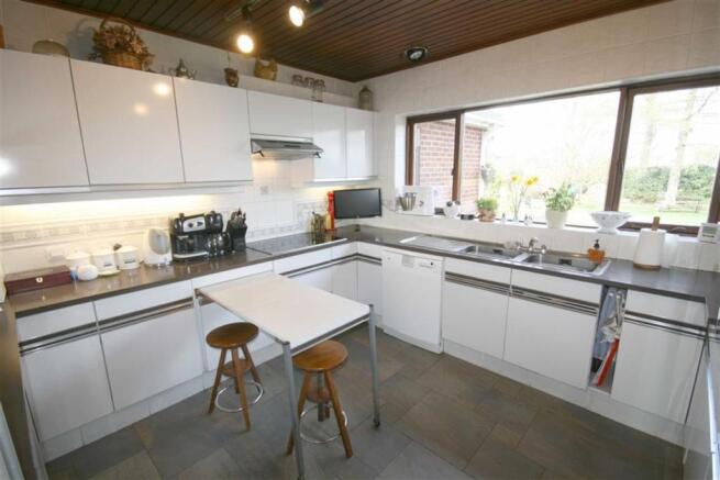 Fitted Kitchen
