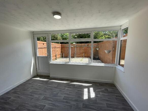 3 bed Terraced to rent Image 10