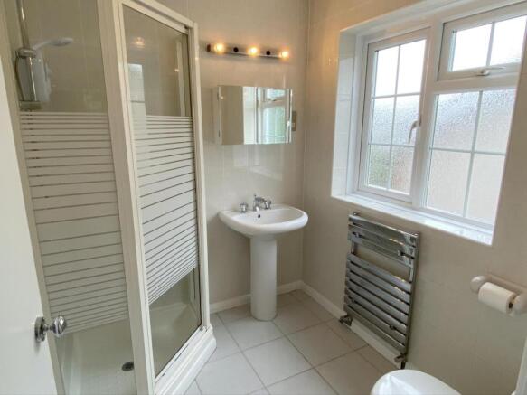 4 Mixen ensuite.jpg