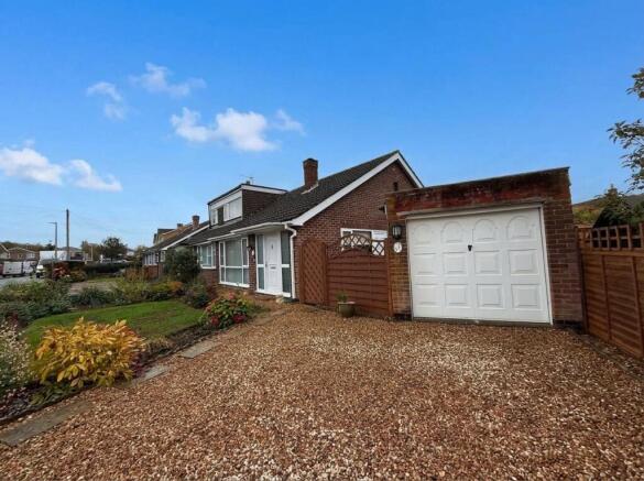 2-bed bungalow on Rooktree Way, Haynes, Bedford, MK45, £300,000