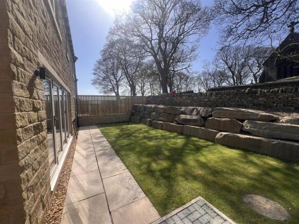 Plot 9 Exterior 1.jpg