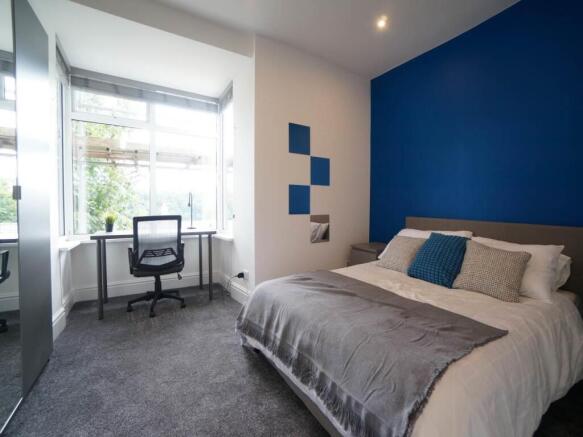Bedroom 1.JPG