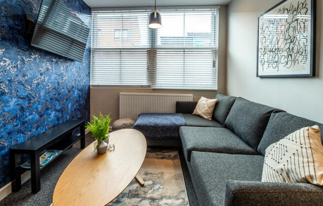 The Maze apt 2-00...