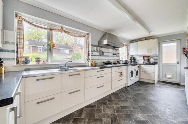 Clevelands Close 4 (6).jpg