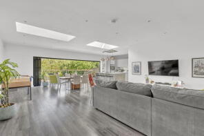 63, Longland Drive, Whetstone, London N20 8HH