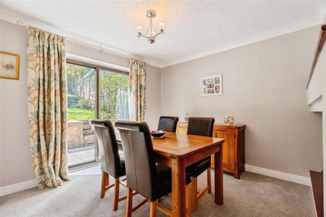 4 bed Detached for sale Image 6