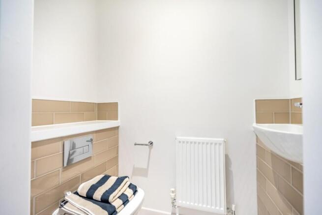 3 bed Semi-Detached for sale Image 10