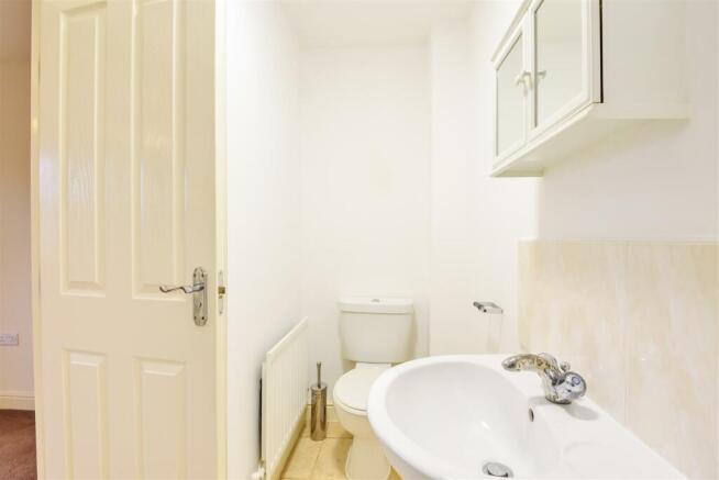 MASTER EN-SUITE