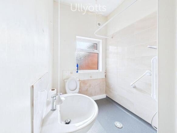 2 bed Terraced for sale Image 8