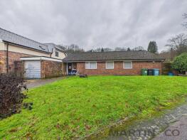 31, Hazel Road, Park Street, St Albans AL2 2AH