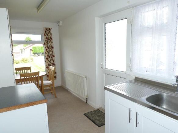 Kitchen/Dining Area