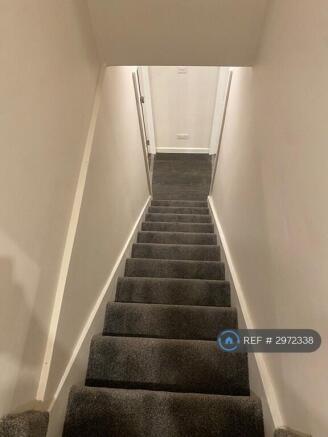3 bed Terraced to rent Image 8