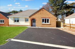34, Hampshire Drive, Pembroke Dock SA72 6EQ