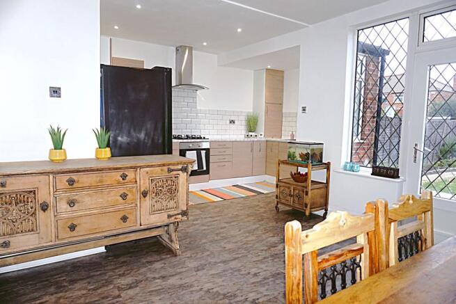 Kitchen/Dining Room