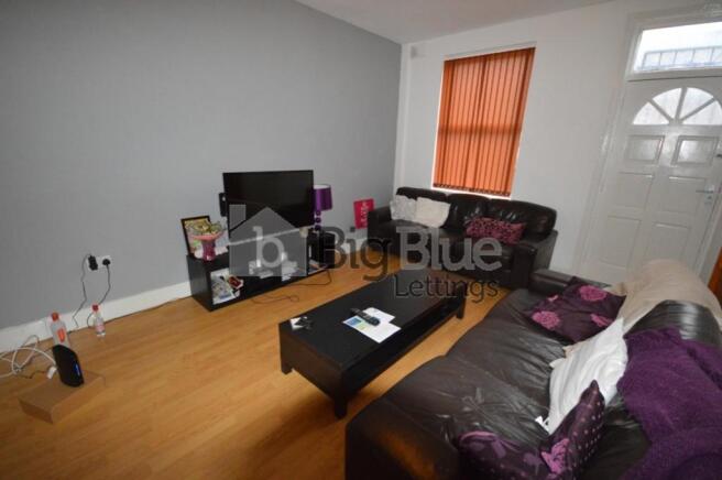 6 bed House Share to rent Image 7