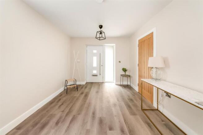 Station Road, Meltham, Holmfirth, HD9 photo 3